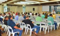 Participantes durante discussões do Evento Nacional